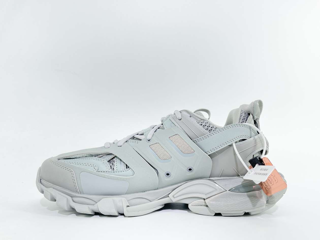 YESKICKS Balenciaga Track Sneaker Replica - Image 4