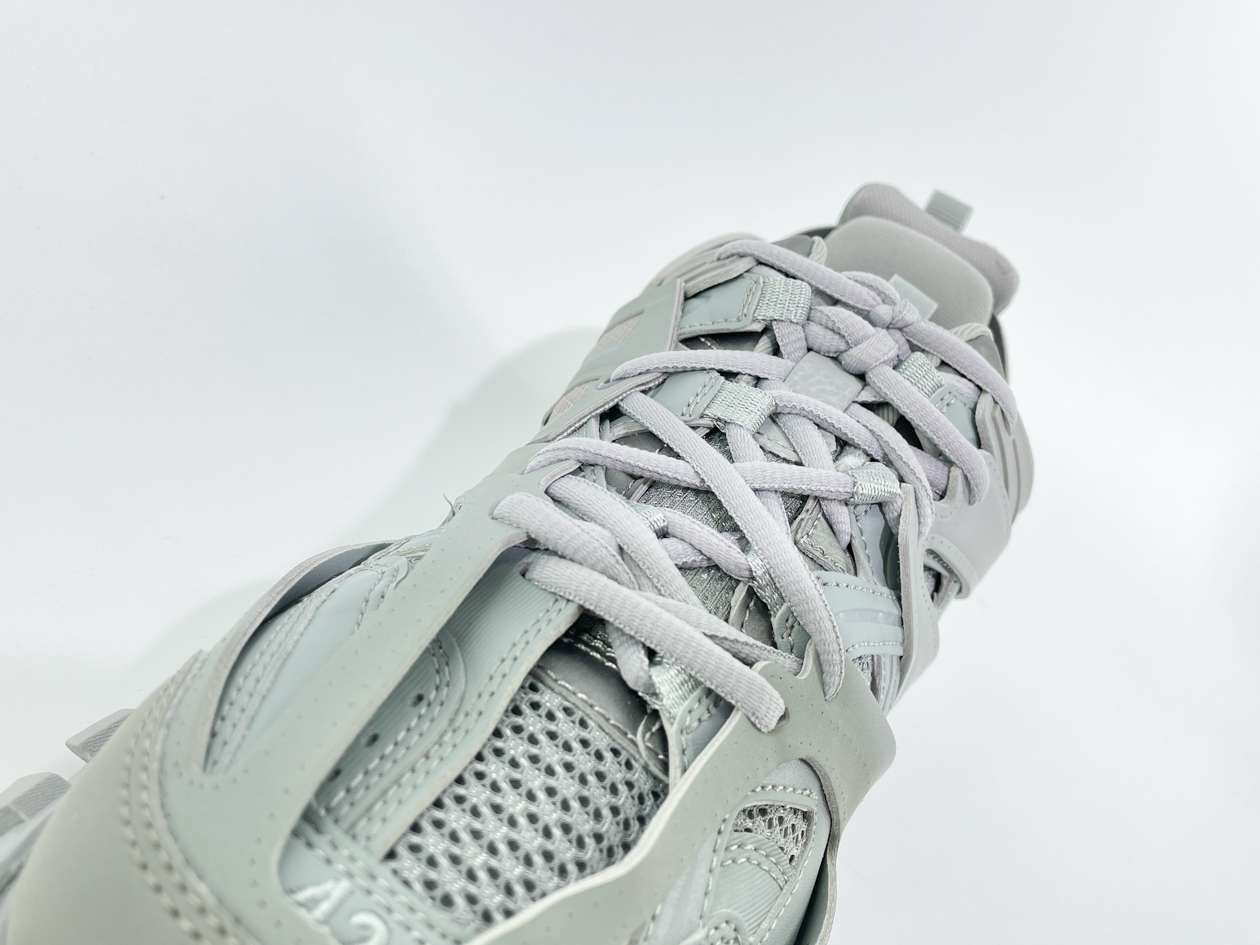 YESKICKS Balenciaga Track Sneaker Replica - Image 6