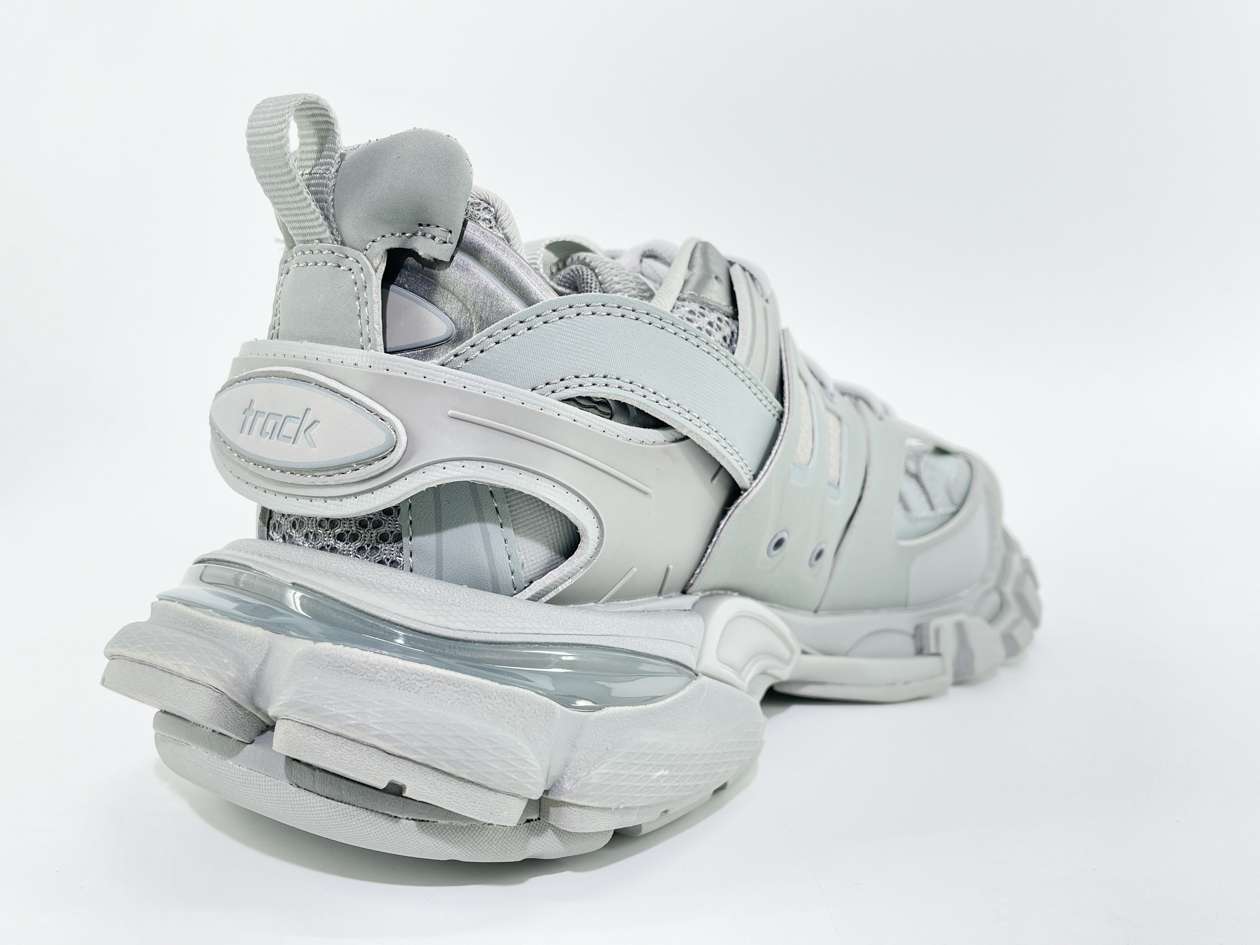 YESKICKS Balenciaga Track Sneaker Replica - Image 8