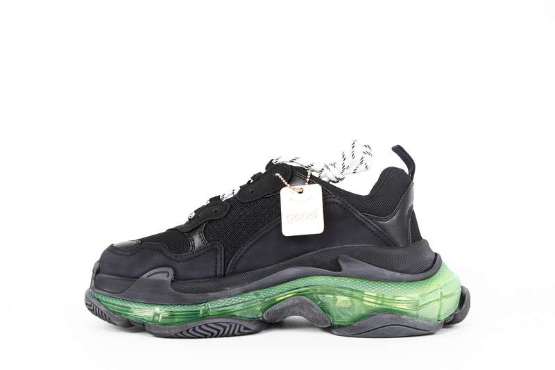 YESKICKS Balenciaga Triple S Clear Sole Sneaker Replica - Image 4