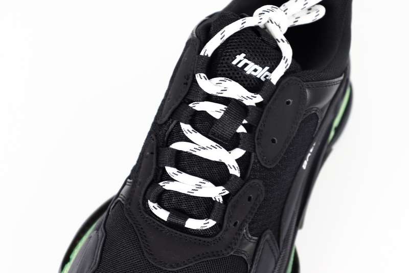 YESKICKS Balenciaga Triple S Clear Sole Sneaker Replica - Image 7