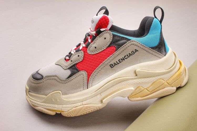 YESKICKS Balenciaga Triple S Clear Sole Sneaker Replica - Image 2