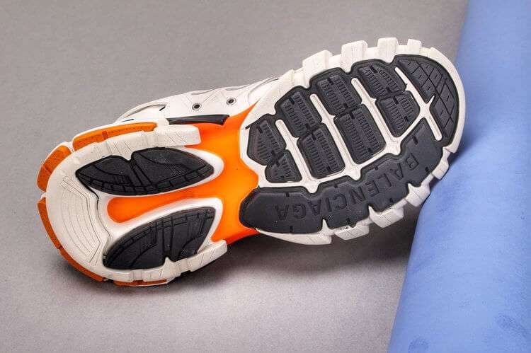 YESKICKS Balenciaga Track Sneaker Replica - Image 6