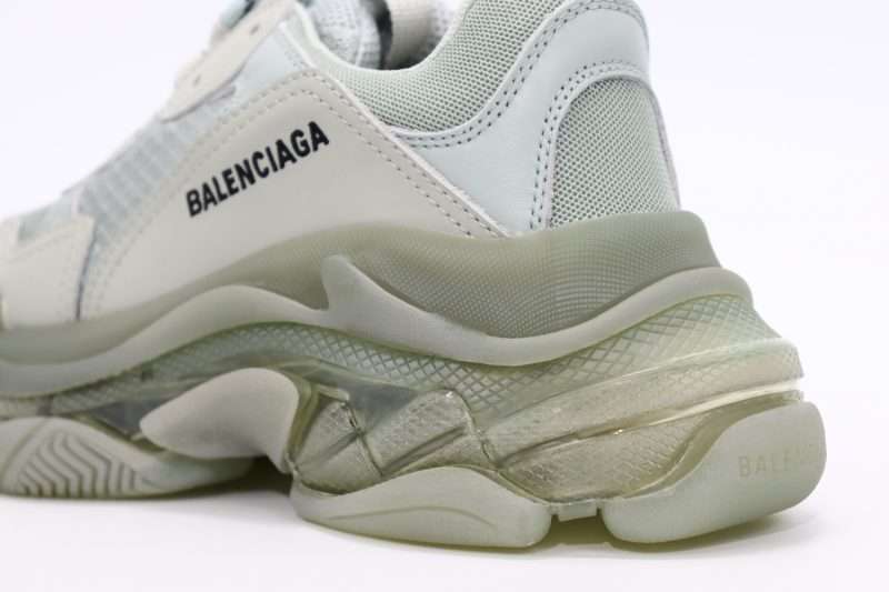 YESKICKS Balenciaga Triple S Clear Sole Sneaker Replica - Image 11