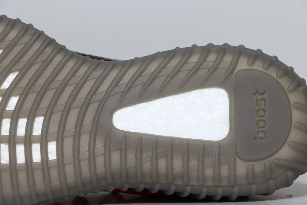 YESKICKS Adidas Yeezy Boost 350 V2 Beluga Reflective Replica GW1229 - Image 4