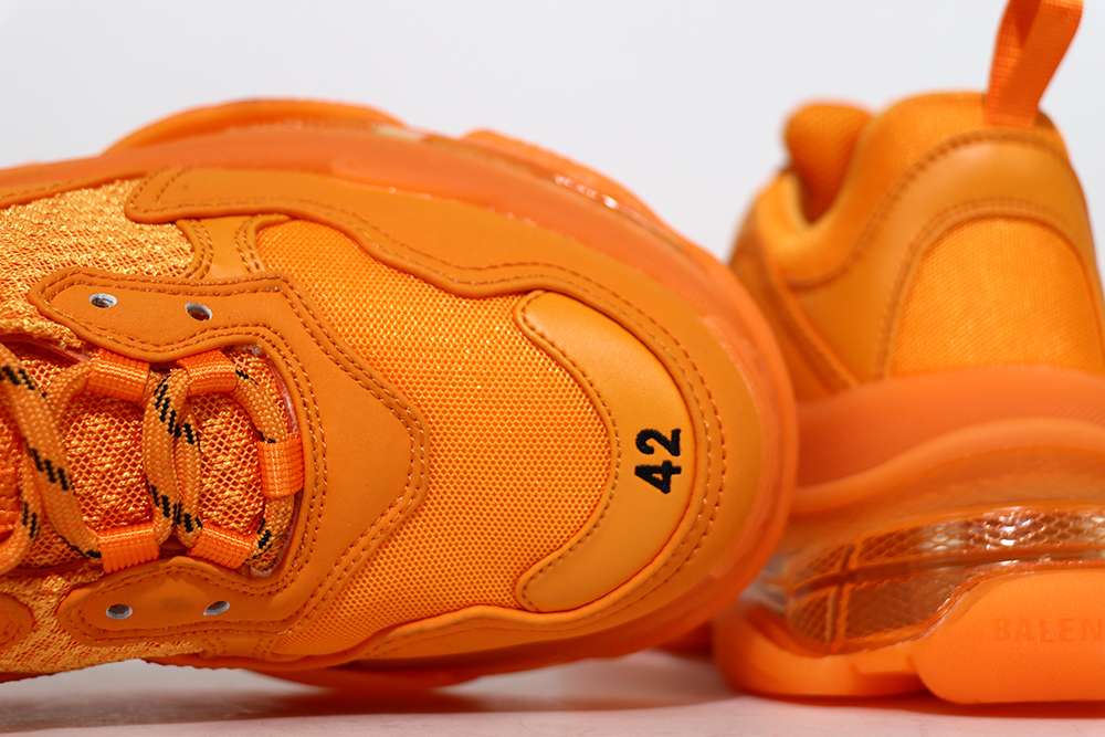 YESKICKS Balenciaga Triple S Clear Sole Sneaker Replica - Image 5