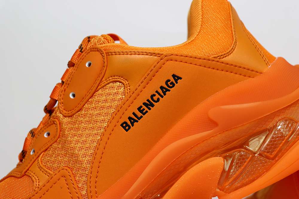 YESKICKS Balenciaga Triple S Clear Sole Sneaker Replica - Image 6