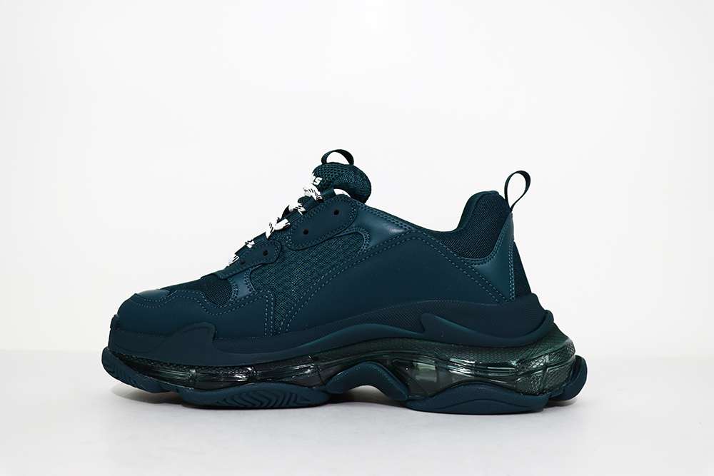 YESKICKS Balenciaga Triple S Clear Sole Sneaker Replica - Image 7