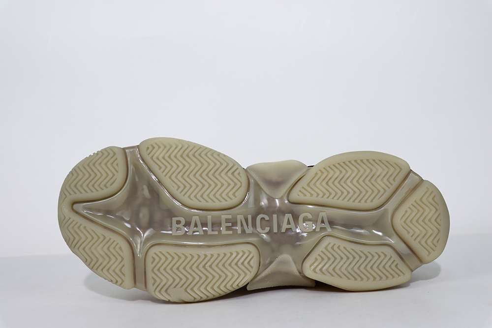 YESKICKS Balenciaga Triple S Clear Sole Sneaker Replica - Image 3
