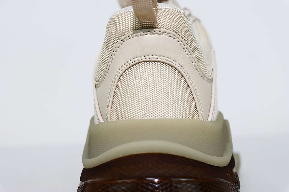 YESKICKS Balenciaga Triple S Clear Sole Sneaker Replica - Image 8