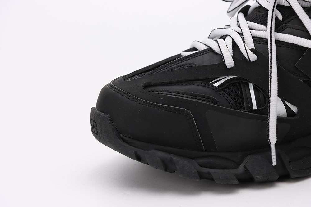 YESKICKS Balenciaga Track Sneaker Replica - Image 6