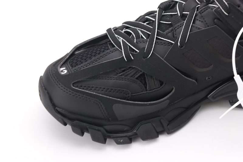 YESKICKS Balenciaga Track LED Sneaker Replica - Image 8