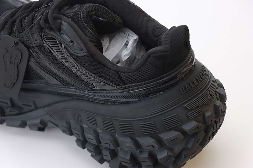 YESKICKS Balenciaga Defender Sneaker Replica - Image 9