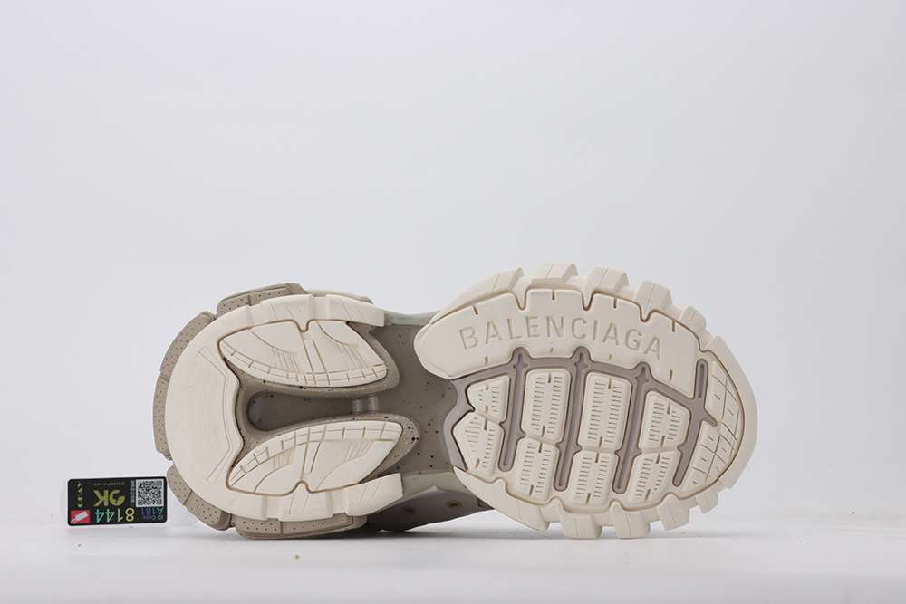 YESKICKS Balenciaga Track Sneaker Replica - Image 6