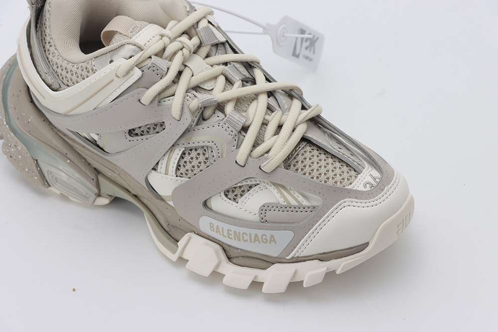 YESKICKS Balenciaga Track Sneaker Replica - Image 7