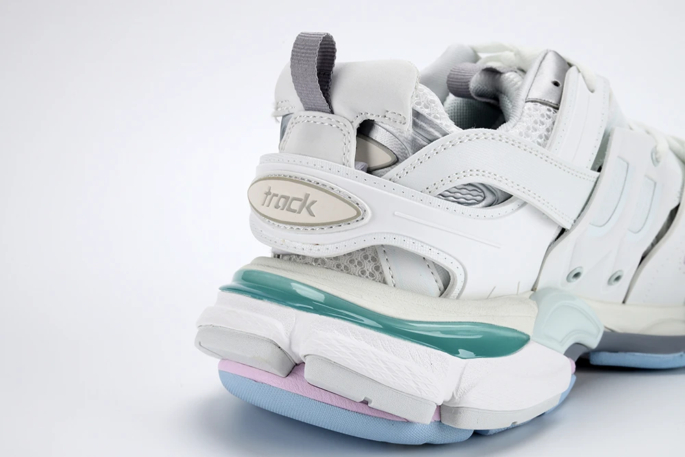 YESKICKS Balenciaga Track Sneaker Replica - Image 6