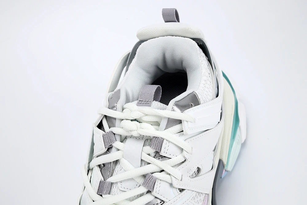 YESKICKS Balenciaga Track Sneaker Replica - Image 7