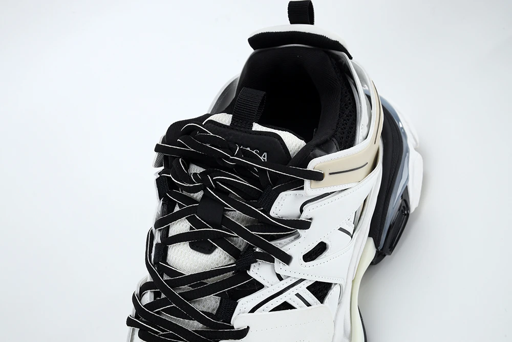 YESKICKS Balenciaga Track Sneaker Replica - Image 8