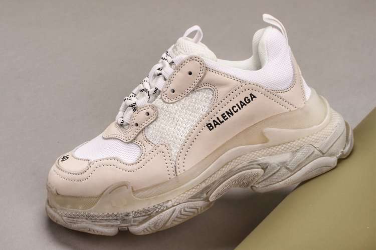 YESKICKS Balenciaga Triple S Clear Sole Sneaker Replica - Image 5