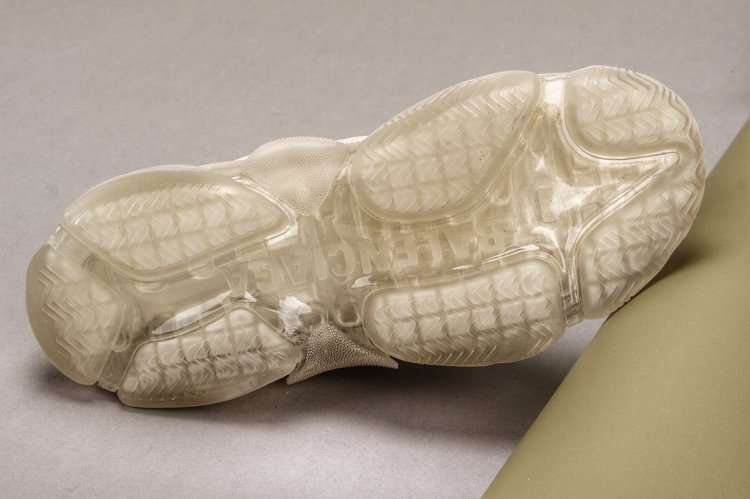 YESKICKS Balenciaga Triple S Clear Sole Sneaker Replica - Image 7