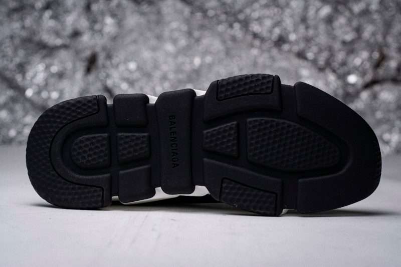 YESKICKS Balenciaga Speed Trainer Sneaker Replica - Image 3