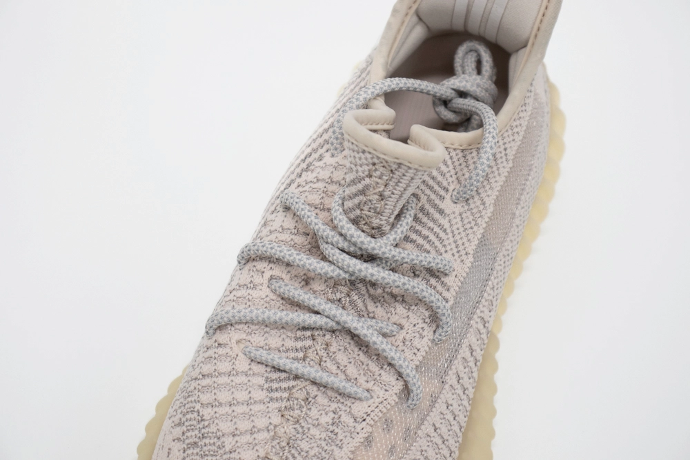 YESKICKS Adidas Yeezy Boost 350 V2 Synth (Reflective) Replica FV5666 - Image 6