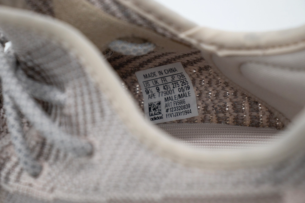 YESKICKS Adidas Yeezy Boost 350 V2 Synth (Reflective) Replica FV5666 - Image 7